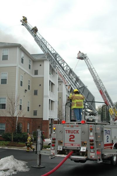 12-26-05 - Fire Box 41-1 Apartment Fire 300 Cantata Court, Reisterstown Photo's courtesy of Wayne Barrell